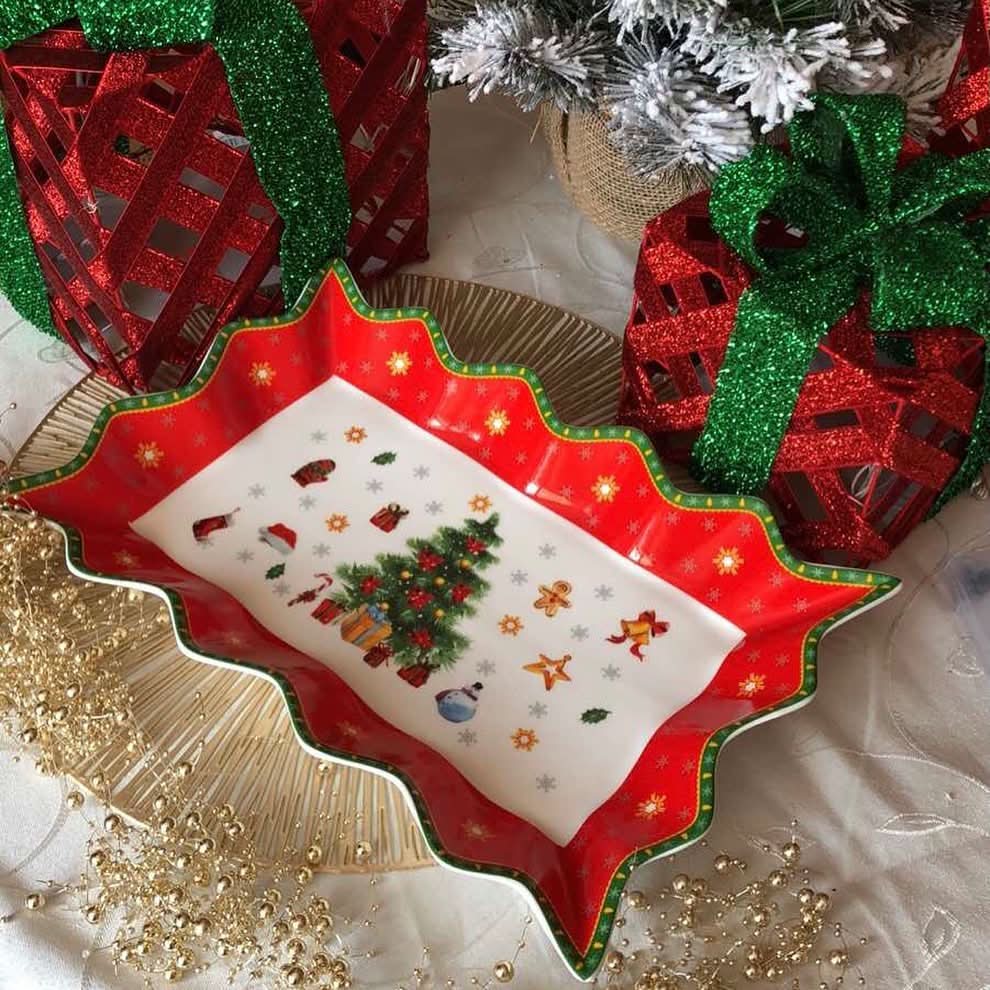 Kit Louça Natalina Premium Completo – 27 Peças